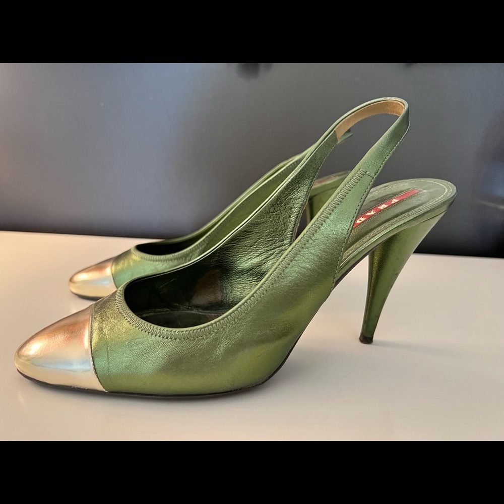 Prada size 38 cap toed metallic green heel